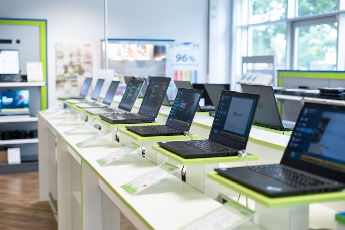 das Bild zeigt die Innenansicht Shop Ettlingen